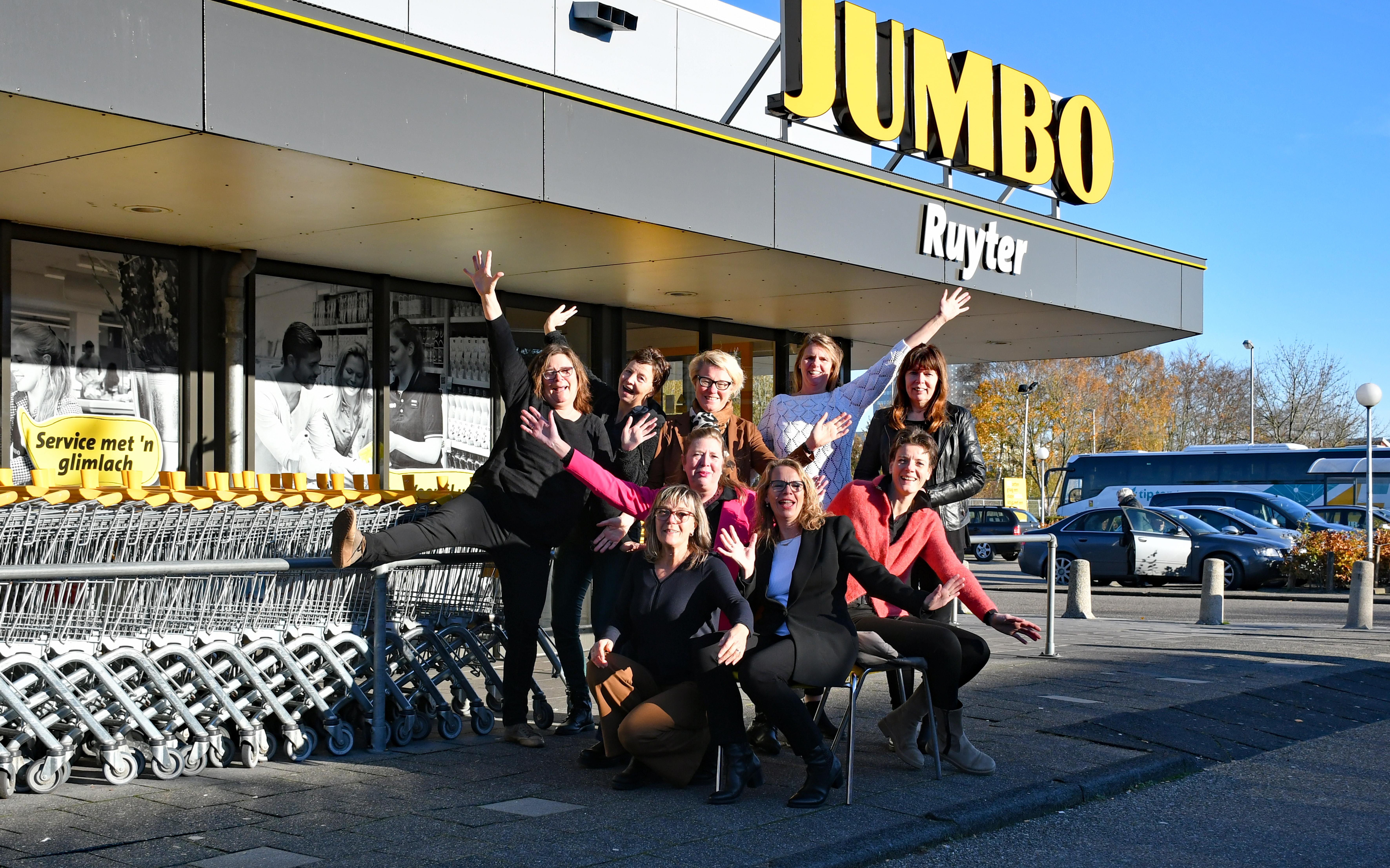 Jumbo Ruyter heeft Leeuwarder geschiedenis in huis. Negen vrouwen samen